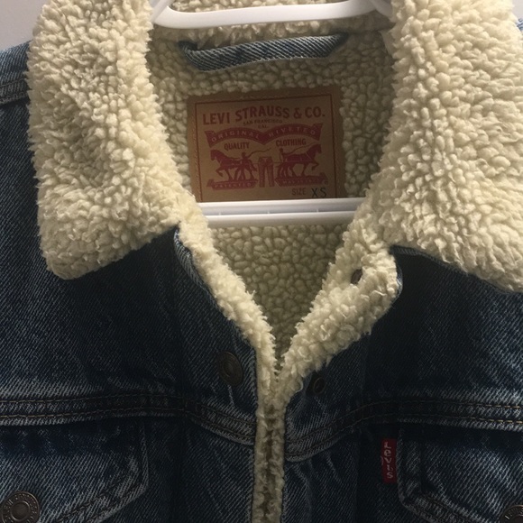 Levis Original Sherpa Trucker Jacket - Picture 2 of 3